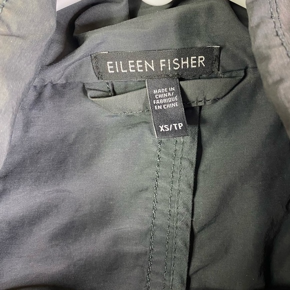 Eileen Fisher Coat Size XS
Zip Up Light Coat Windbreaker - Picture 7 of 11